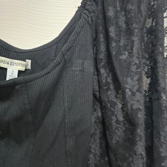Urban Outfitters Lace Sleeve Ribbed Crop Top Small - Picture 5 of 8